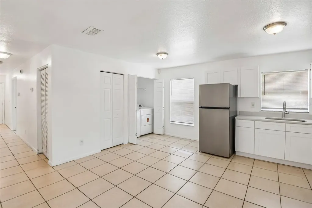 3808 Whittier Street Tampa FL 33619