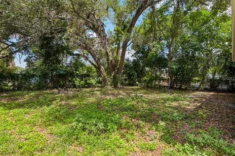 3808 Whittier Street Tampa FL 33619