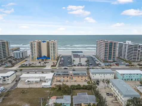 3724 S Atlantic Avenue Daytona Beach FL 32118
