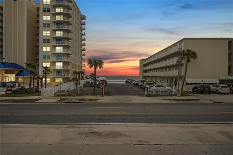 3724 S Atlantic Avenue Daytona Beach FL 32118