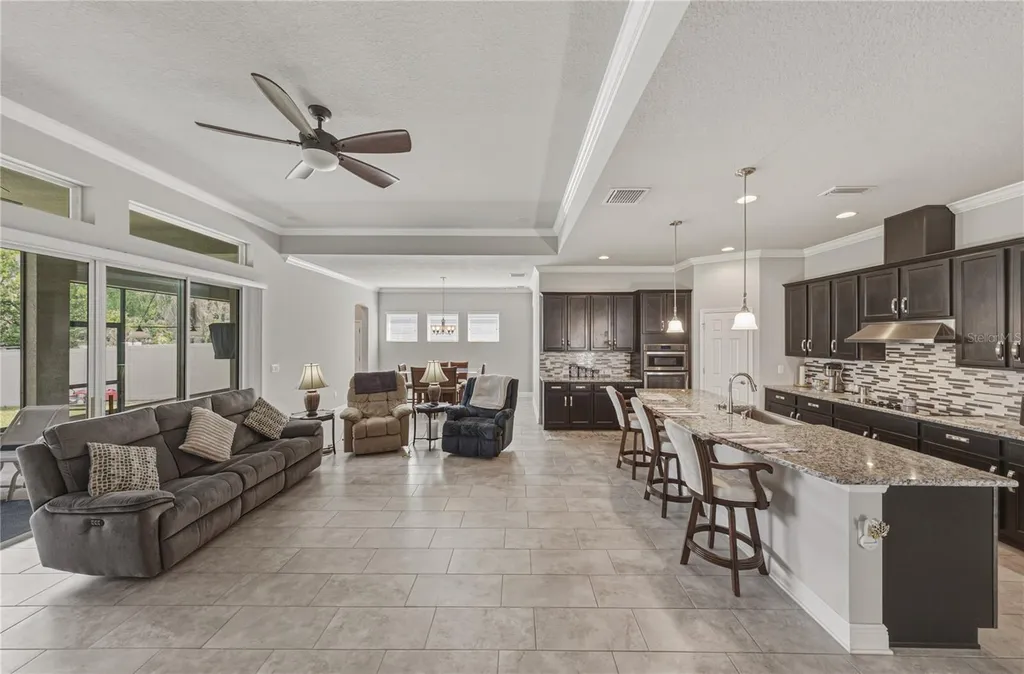 1017 Tracey Ann Loop Seffner FL 33584