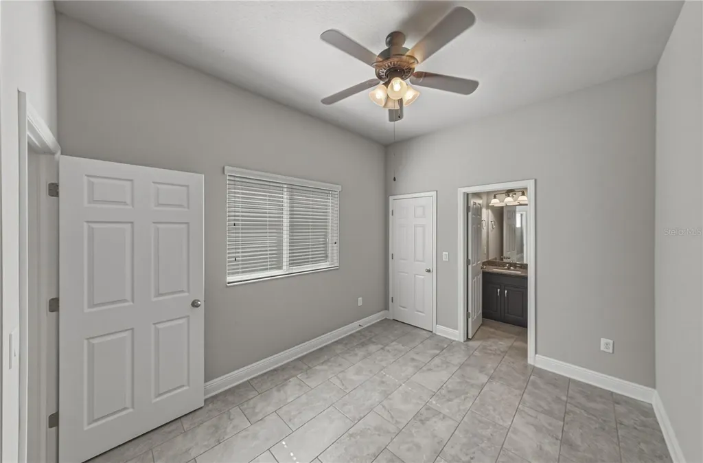 1017 Tracey Ann Loop Seffner FL 33584