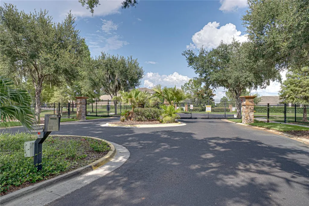 1017 Tracey Ann Loop Seffner FL 33584