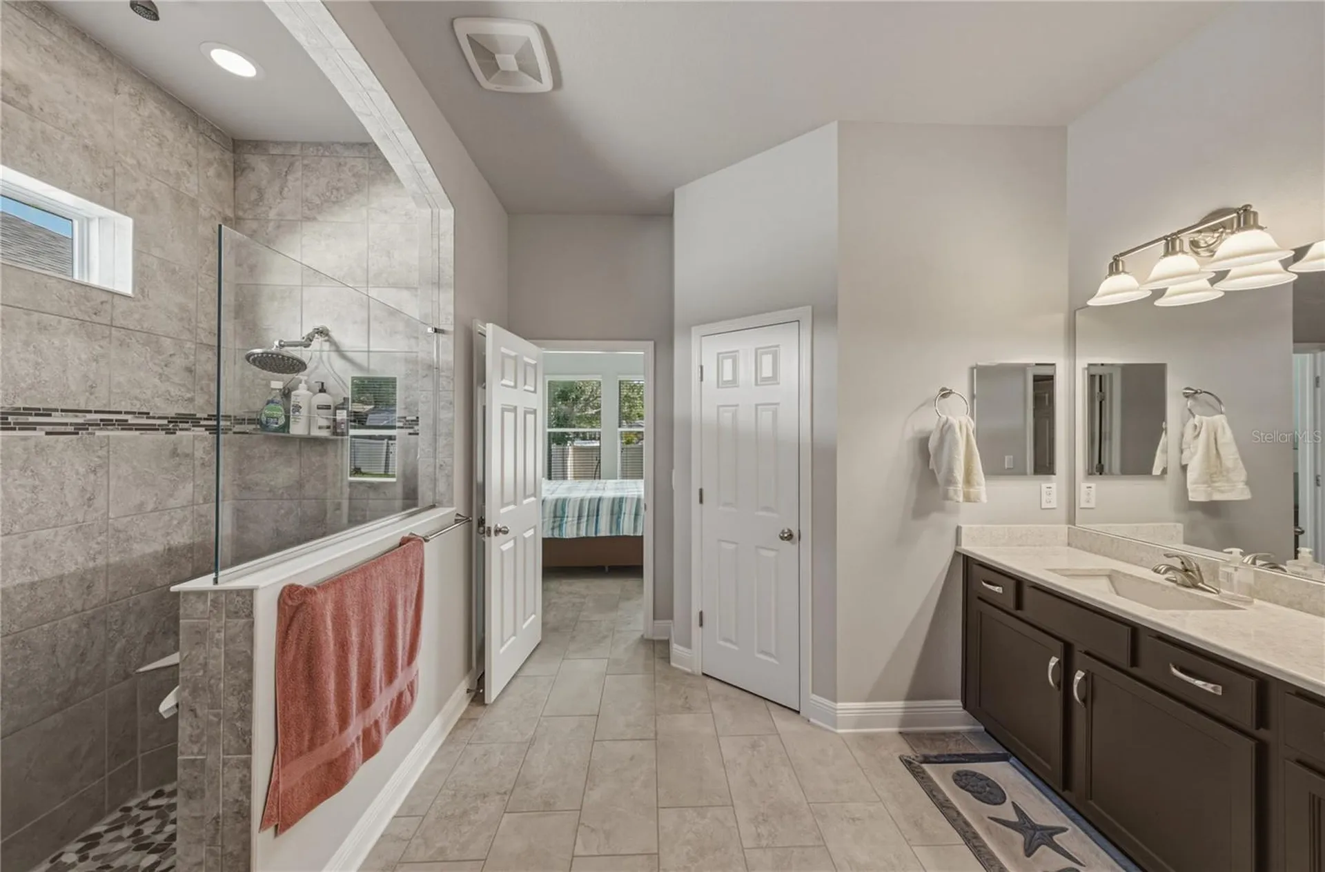 1017 Tracey Ann Loop Seffner FL 33584