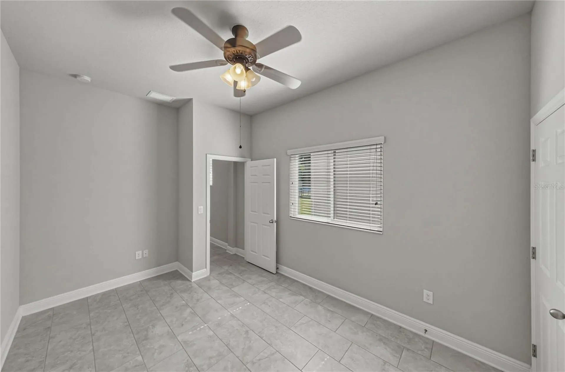 1017 Tracey Ann Loop Seffner FL 33584