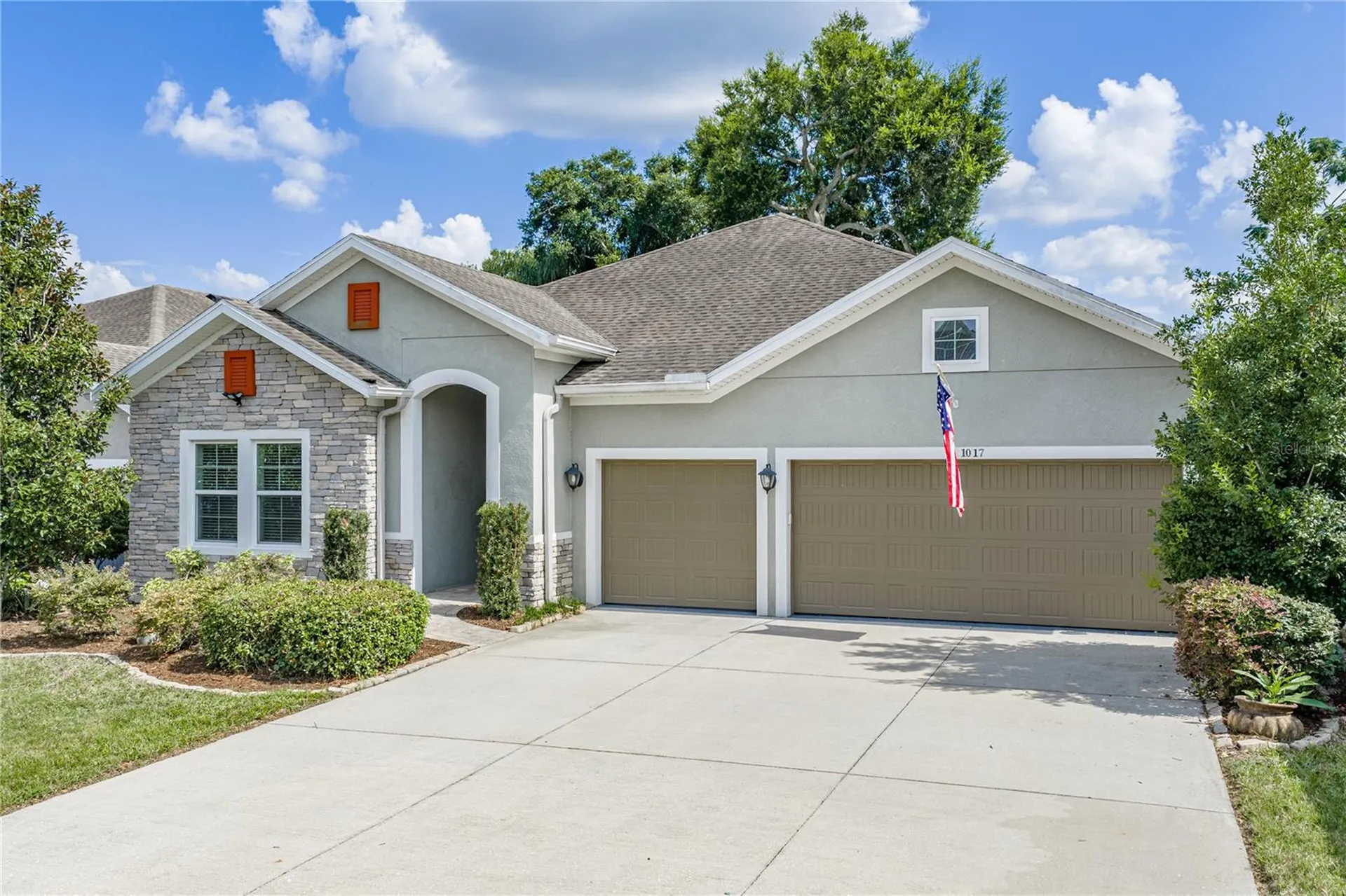 1017 Tracey Ann Loop Seffner FL 33584