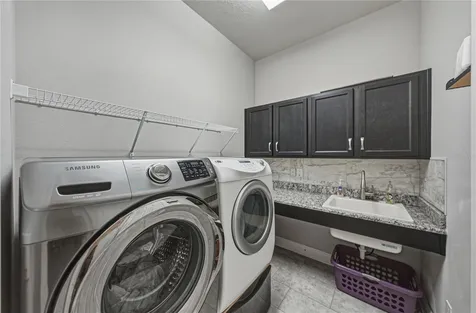 1017 Tracey Ann Loop Seffner FL 33584