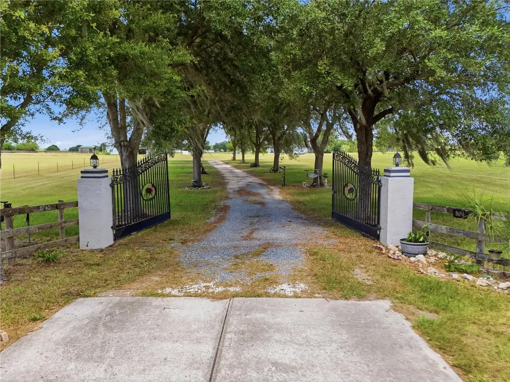 11748 NE Jacksonville Road Anthony FL 32617
