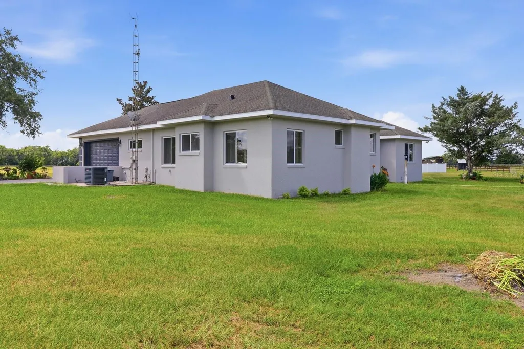 11748 NE Jacksonville Road Anthony FL 32617