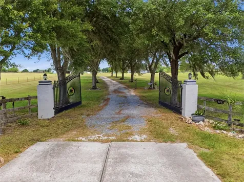 11748 NE Jacksonville Road Anthony FL 32617