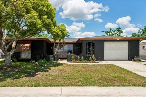 10120 Glen Moor Lane Port Richey FL 34668