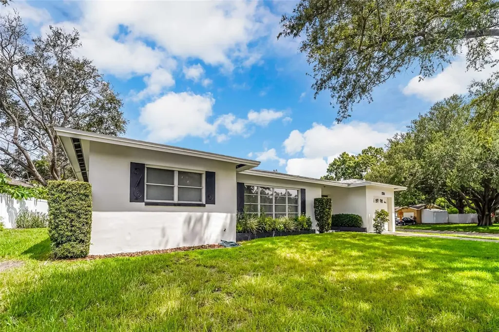 1326 St Thomas Drive Clearwater FL 33756