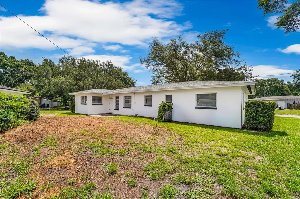 1326 St Thomas Drive Clearwater FL 33756