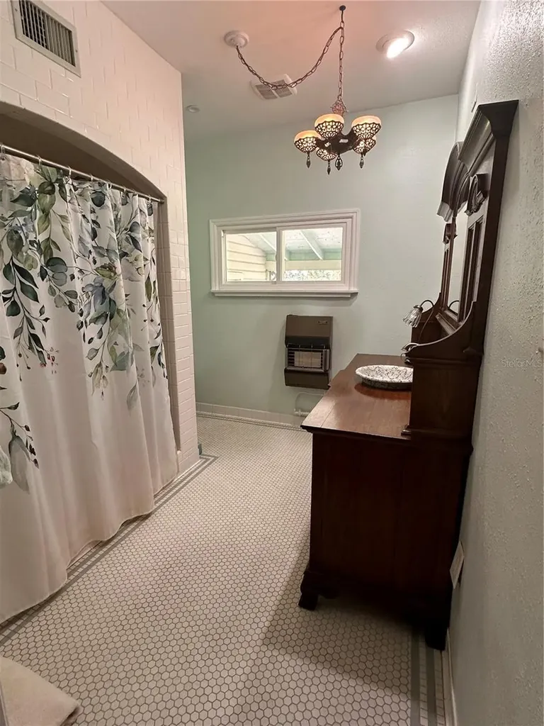3900 Chalet Suzanne Drive Lake Wales FL 33859