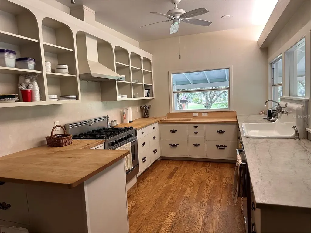 3900 Chalet Suzanne Drive Lake Wales FL 33859