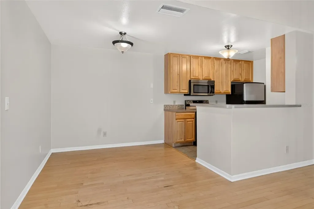 6088 Westgate Drive Orlando FL 32835