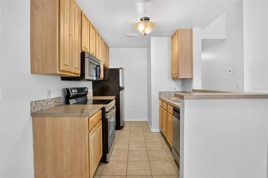 6088 Westgate Drive Orlando FL 32835