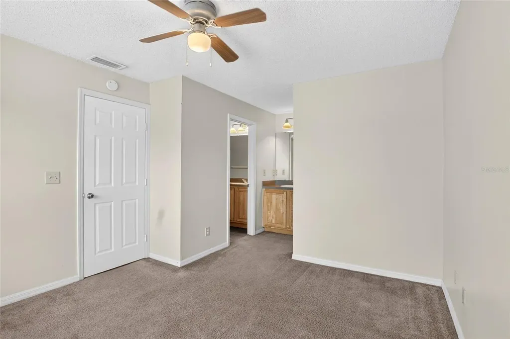6088 Westgate Drive Orlando FL 32835