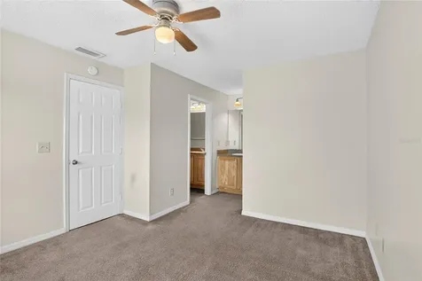 6088 Westgate Drive Orlando FL 32835