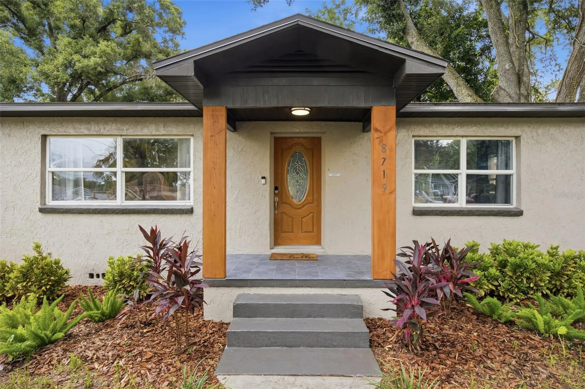 8719 N Temple Avenue Tampa FL 33617