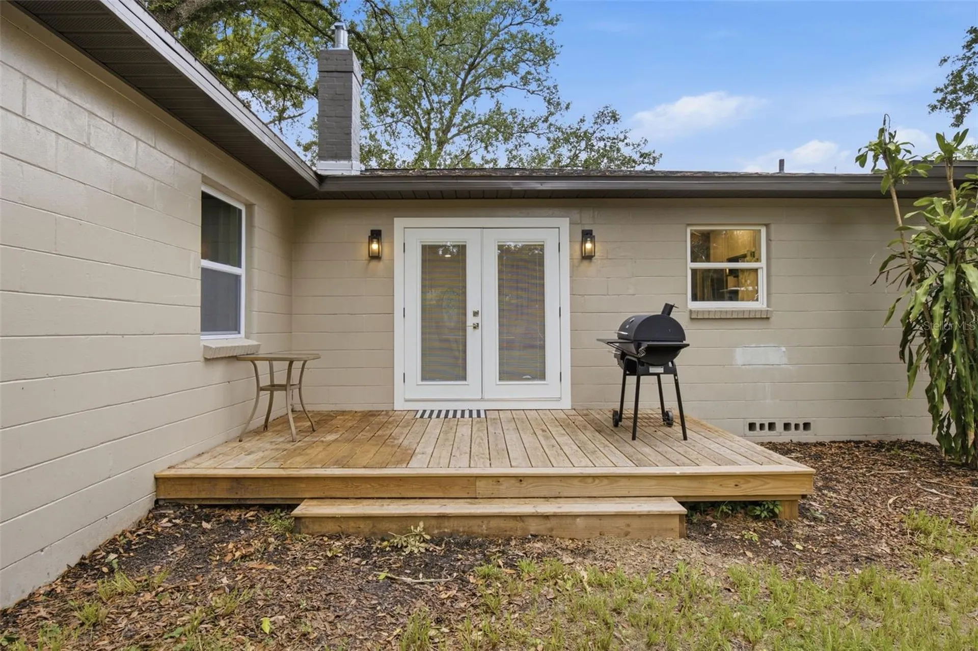 8719 N Temple Avenue Tampa FL 33617