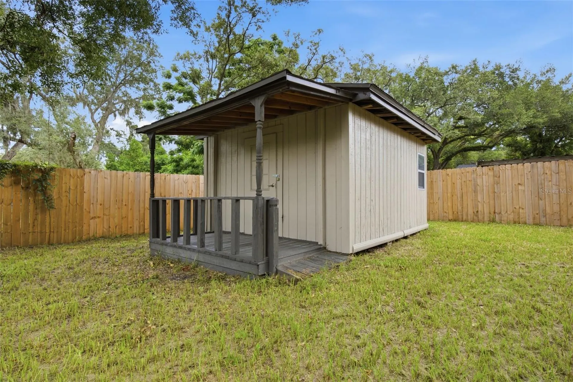 8719 N Temple Avenue Tampa FL 33617