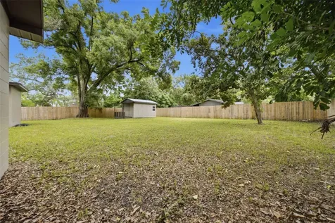 8719 N Temple Avenue Tampa FL 33617