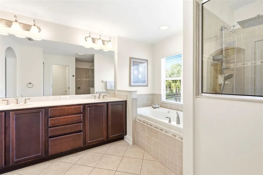 2734 Silvermoss Drive Wesley Chapel FL 33544