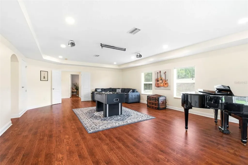 2734 Silvermoss Drive Wesley Chapel FL 33544
