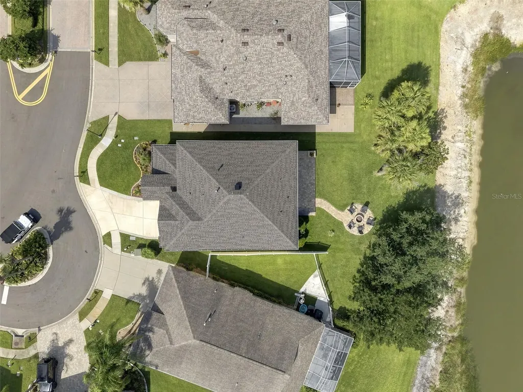 2734 Silvermoss Drive Wesley Chapel FL 33544