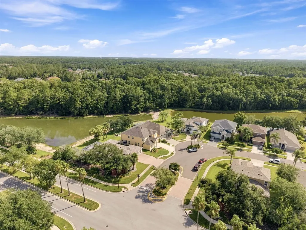 2734 Silvermoss Drive Wesley Chapel FL 33544