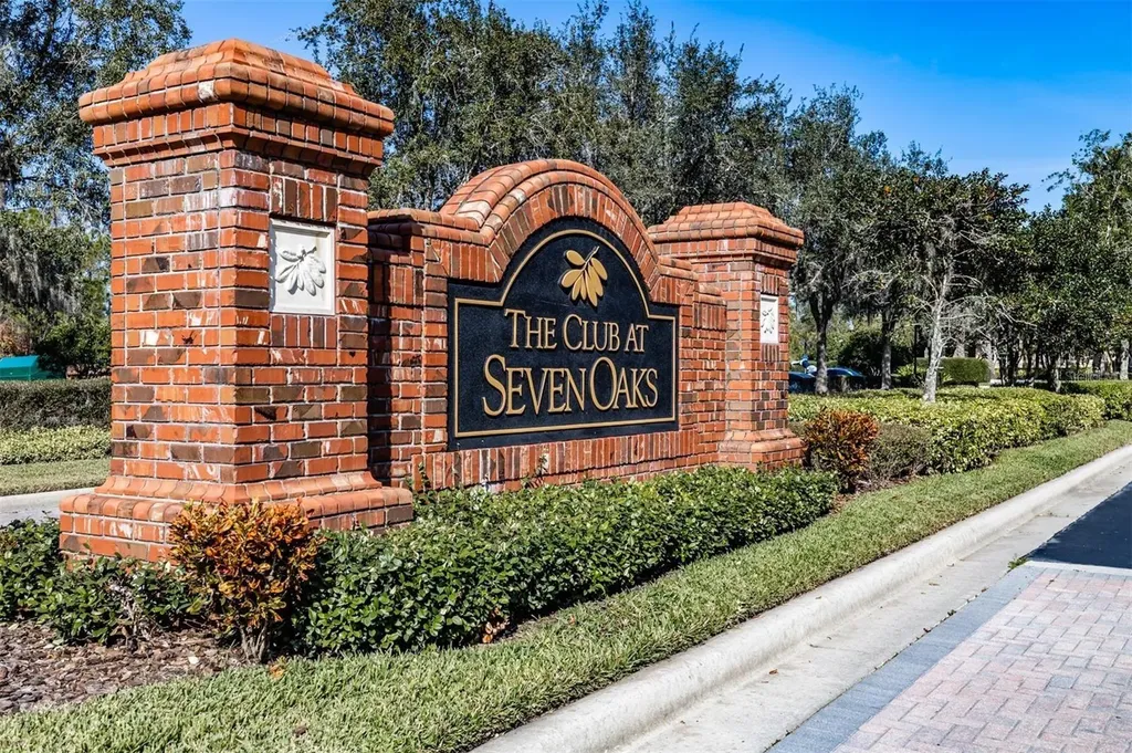 2734 Silvermoss Drive Wesley Chapel FL 33544
