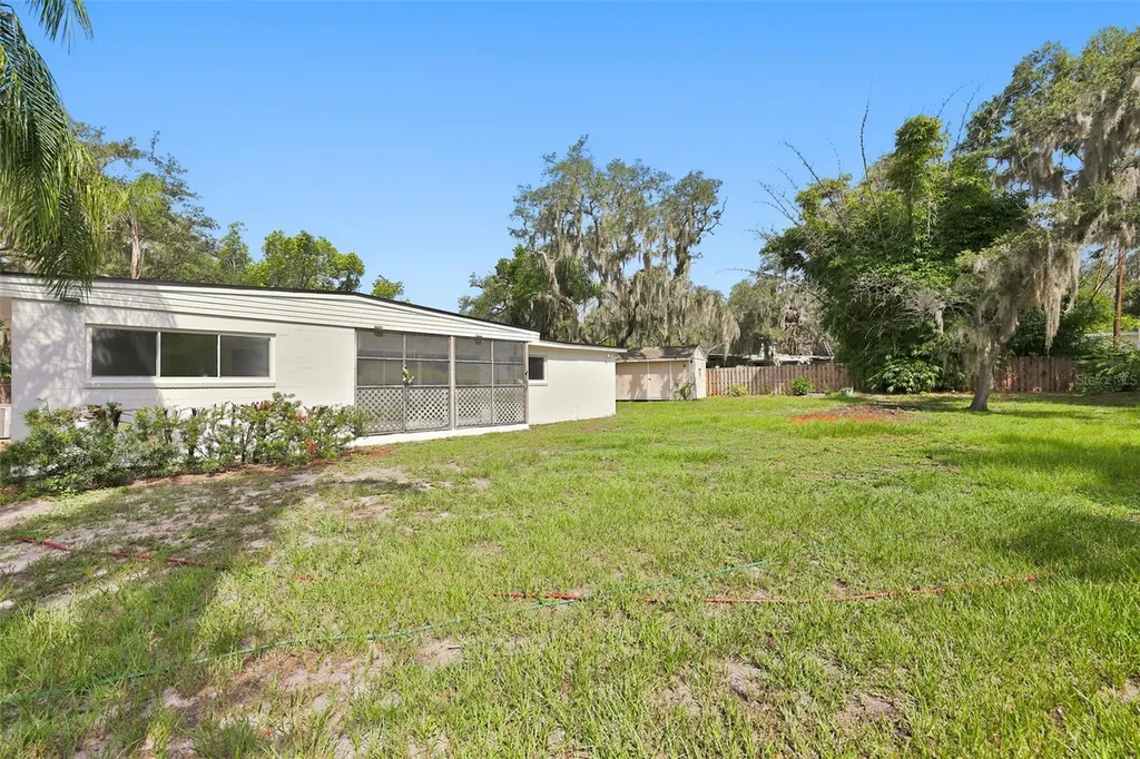 704 E River Drive Tampa FL 33617