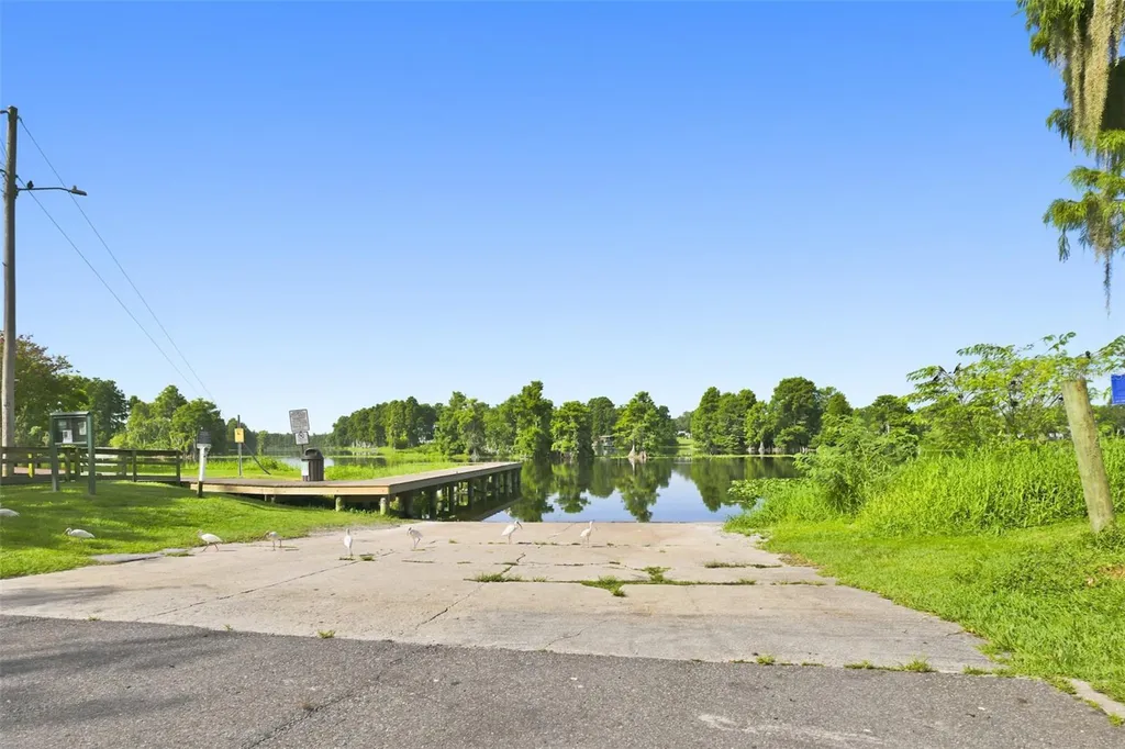 704 E River Drive Tampa FL 33617