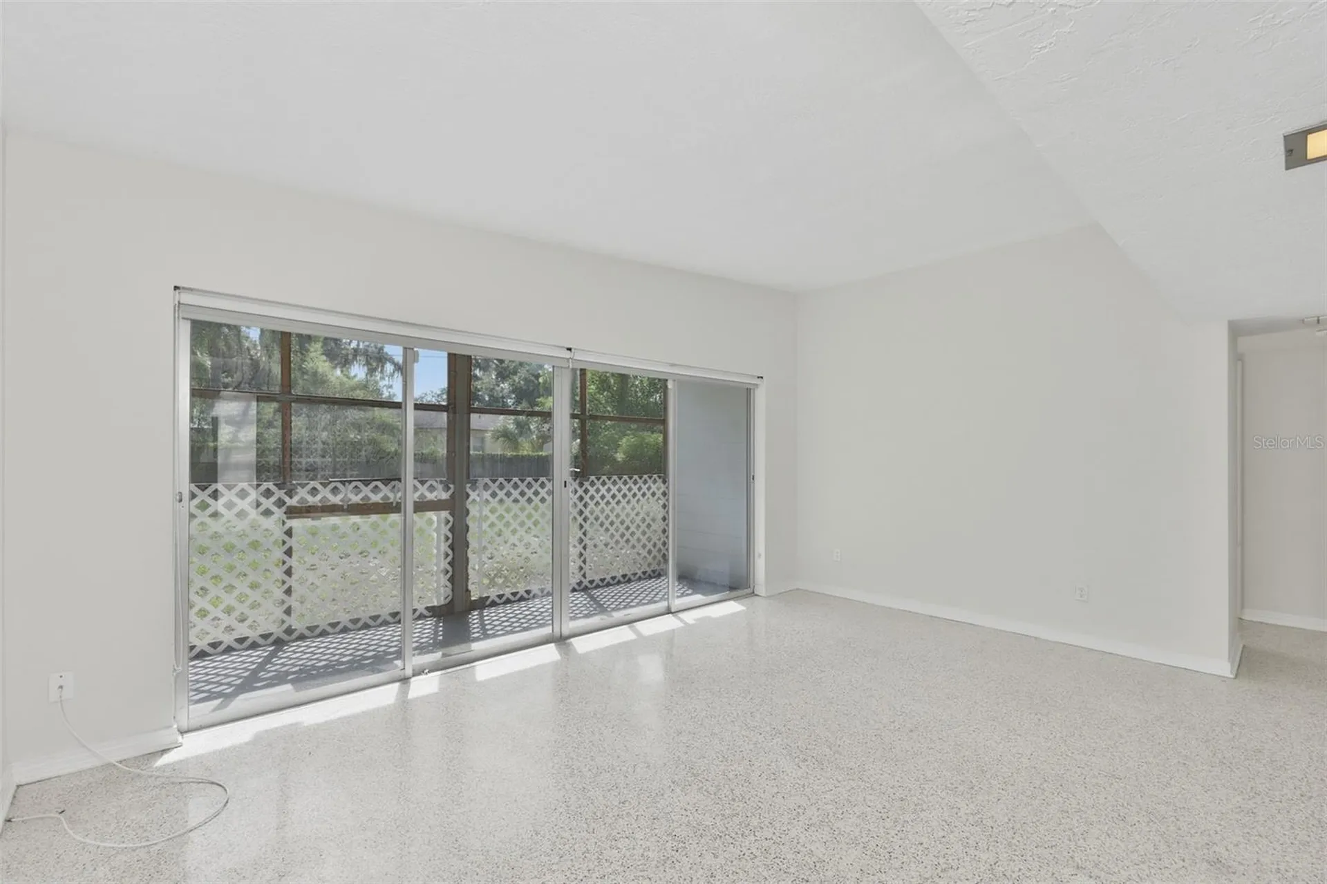 704 E River Drive Tampa FL 33617