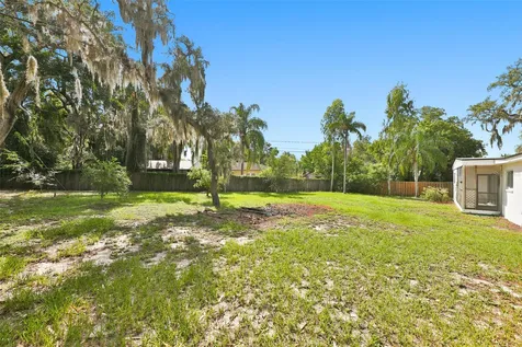 704 E River Drive Tampa FL 33617