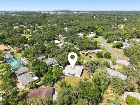 704 E River Drive Tampa FL 33617