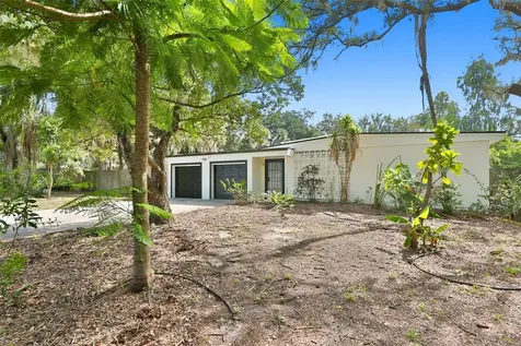 704 E River Drive Tampa FL 33617