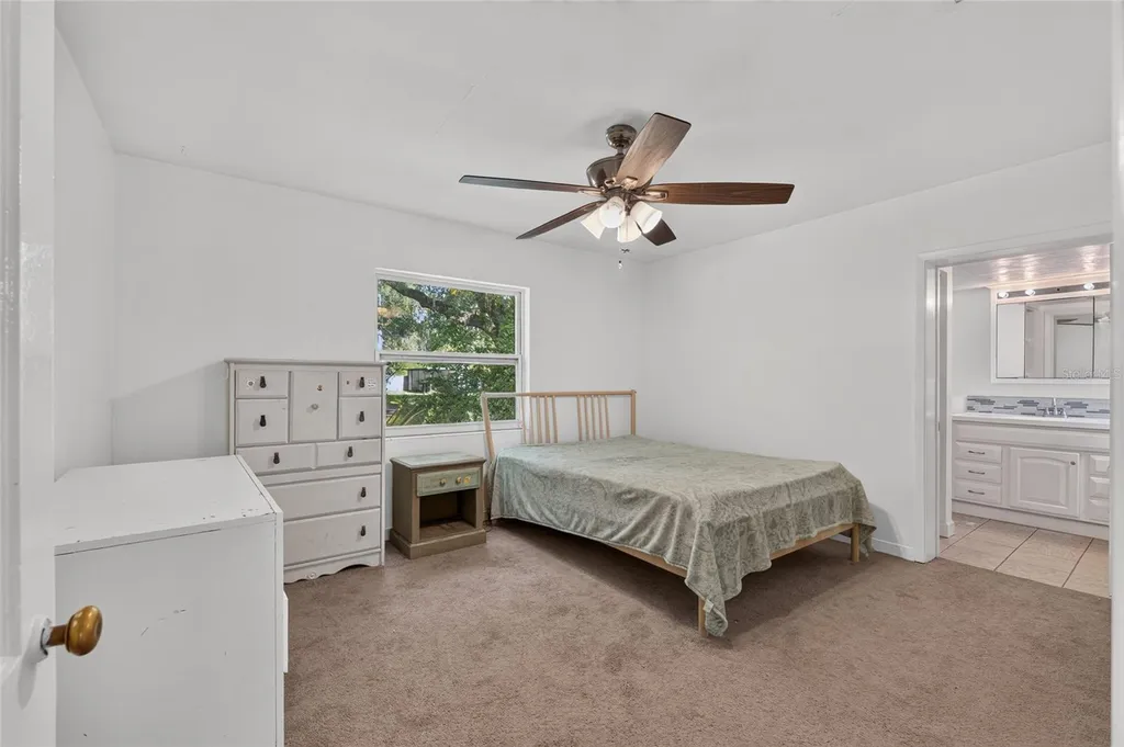 1805 NE 6th Terrace Gainesville FL 32609