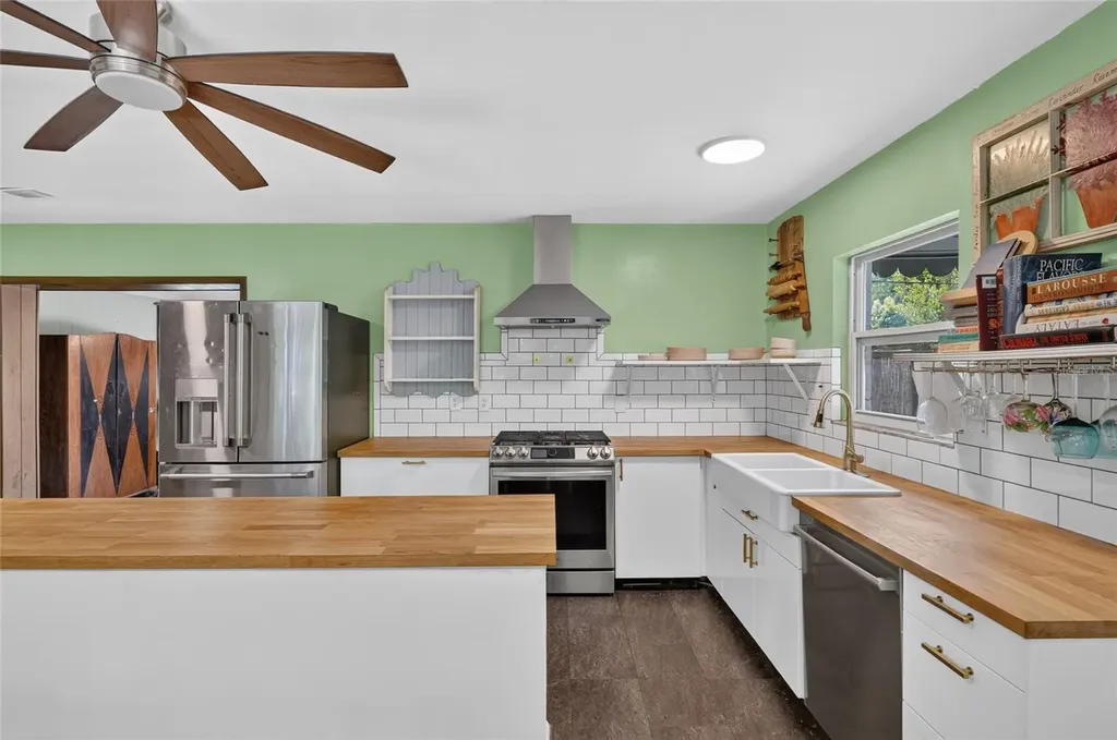 1805 NE 6th Terrace Gainesville FL 32609