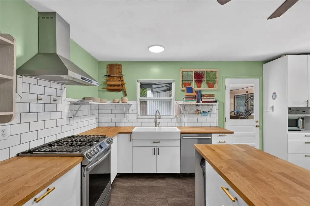 1805 NE 6th Terrace Gainesville FL 32609