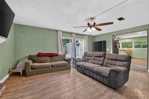1805 NE 6th Terrace Gainesville FL 32609