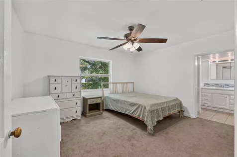 1805 NE 6th Terrace Gainesville FL 32609