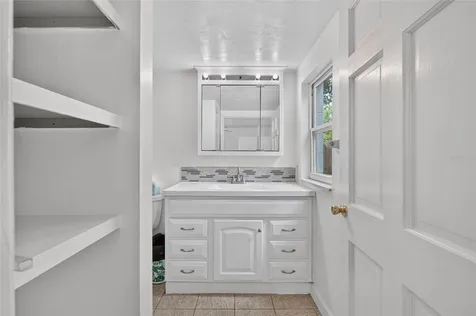 1805 NE 6th Terrace Gainesville FL 32609