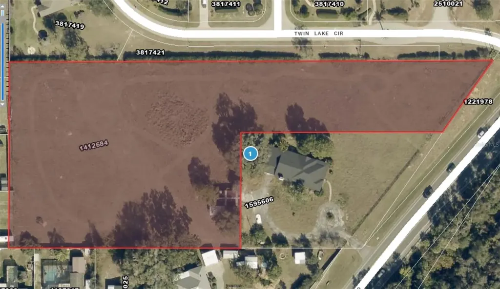 Twin Lake Circle Umatilla FL 32784