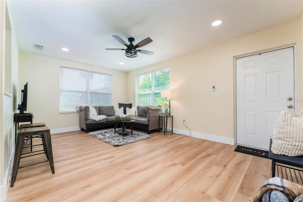 21149 Little Lake Thomas Road Land O Lakes FL 34638