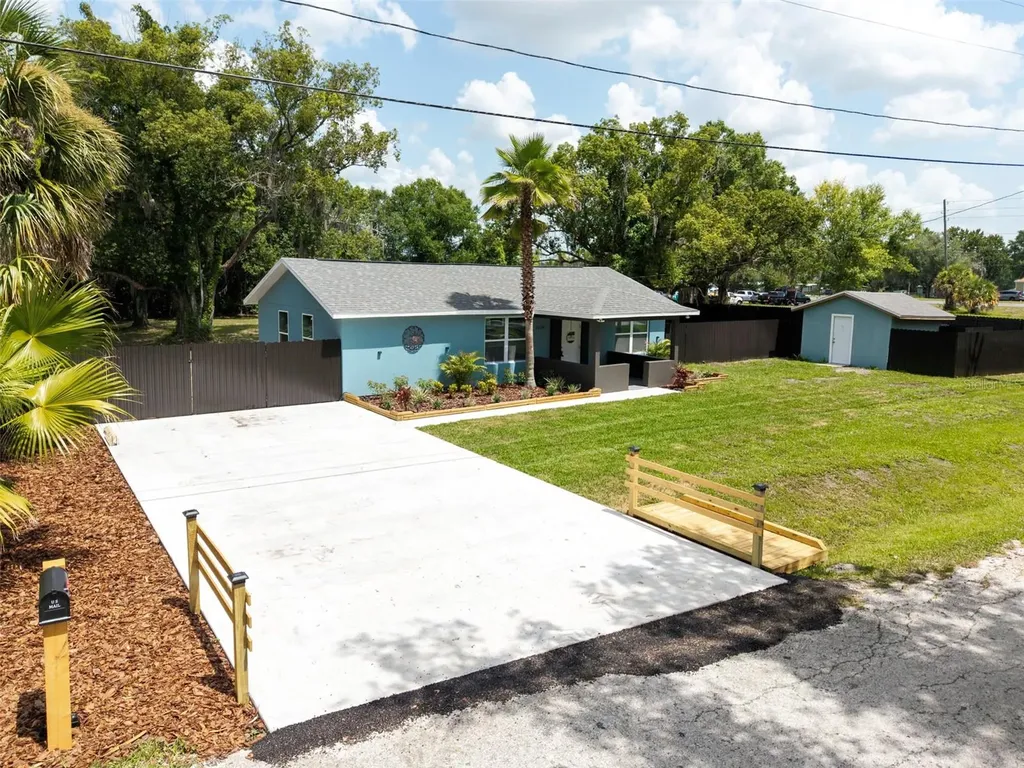 21149 Little Lake Thomas Road Land O Lakes FL 34638