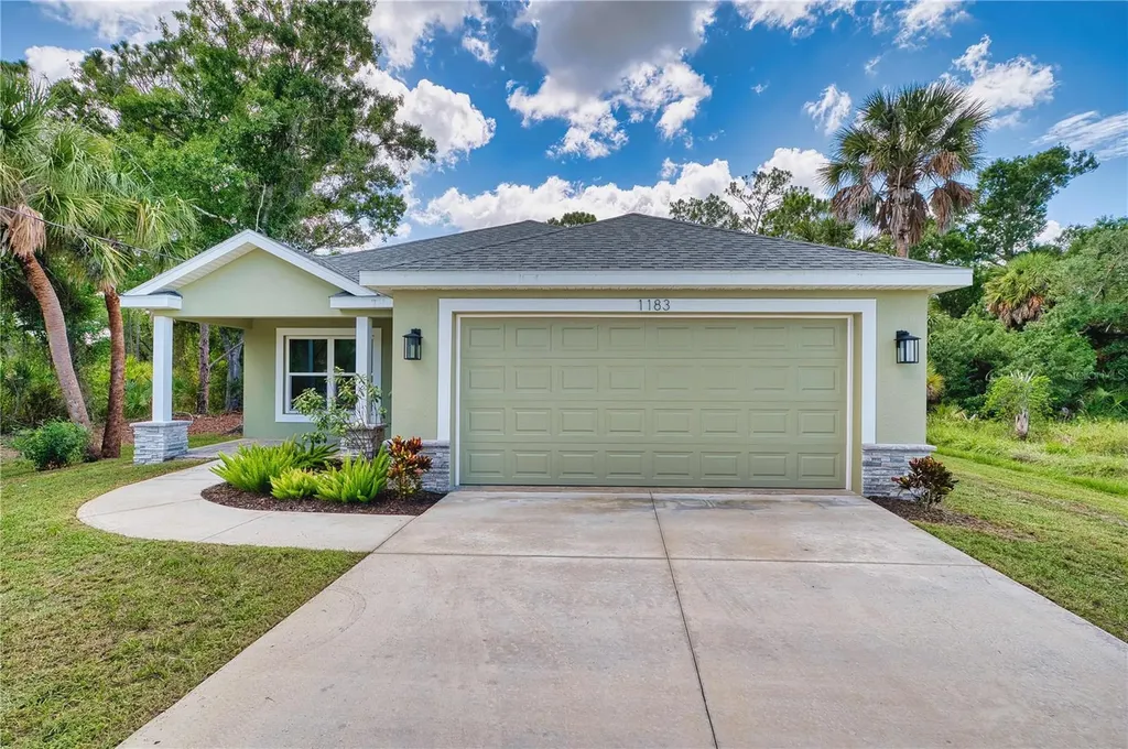 1183 Cedar Avenue Englewood FL 34223