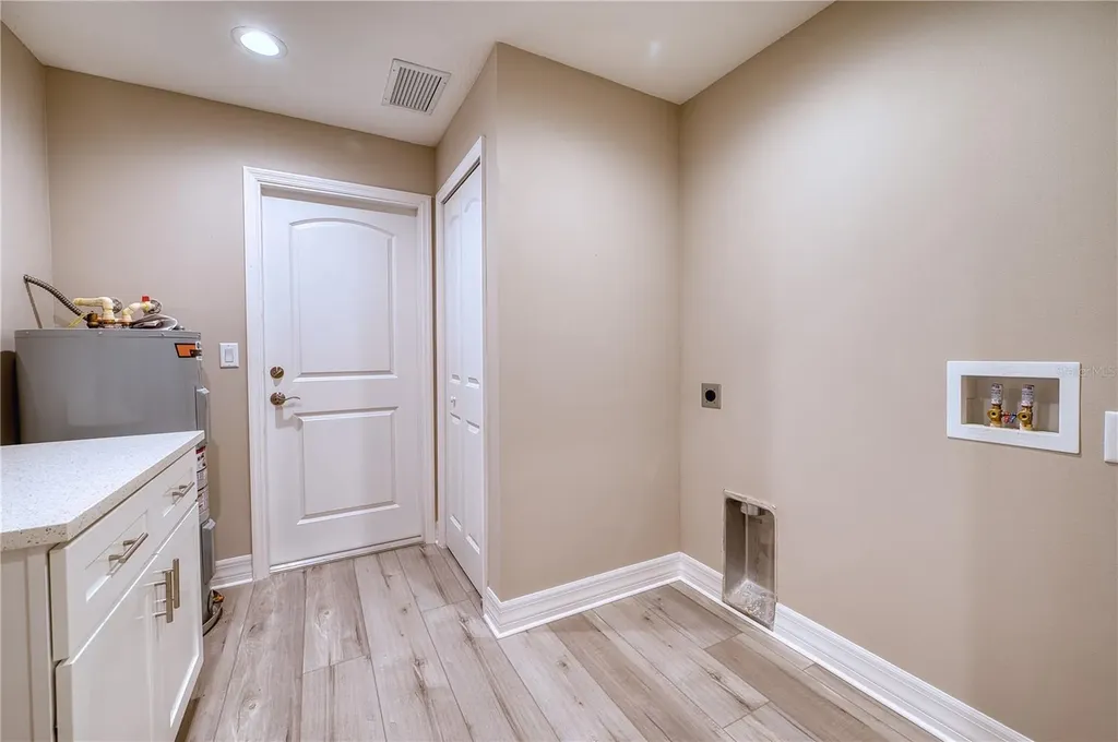 1183 Cedar Avenue Englewood FL 34223