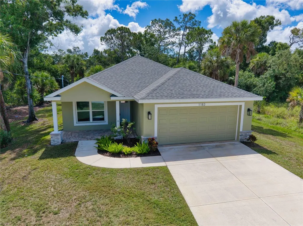 1183 Cedar Avenue Englewood FL 34223